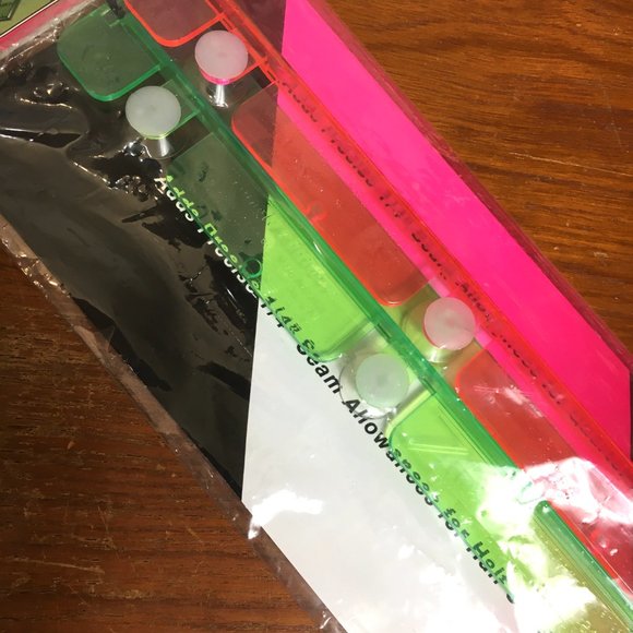 Guidelines 4 quilting Triangle additions NWT - Picture 2 of 11